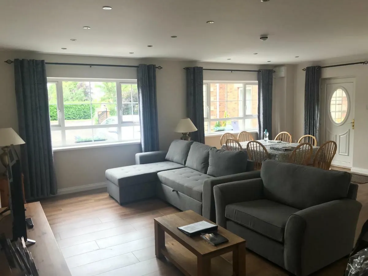 Killead House Hotel Aldergrove Guest house